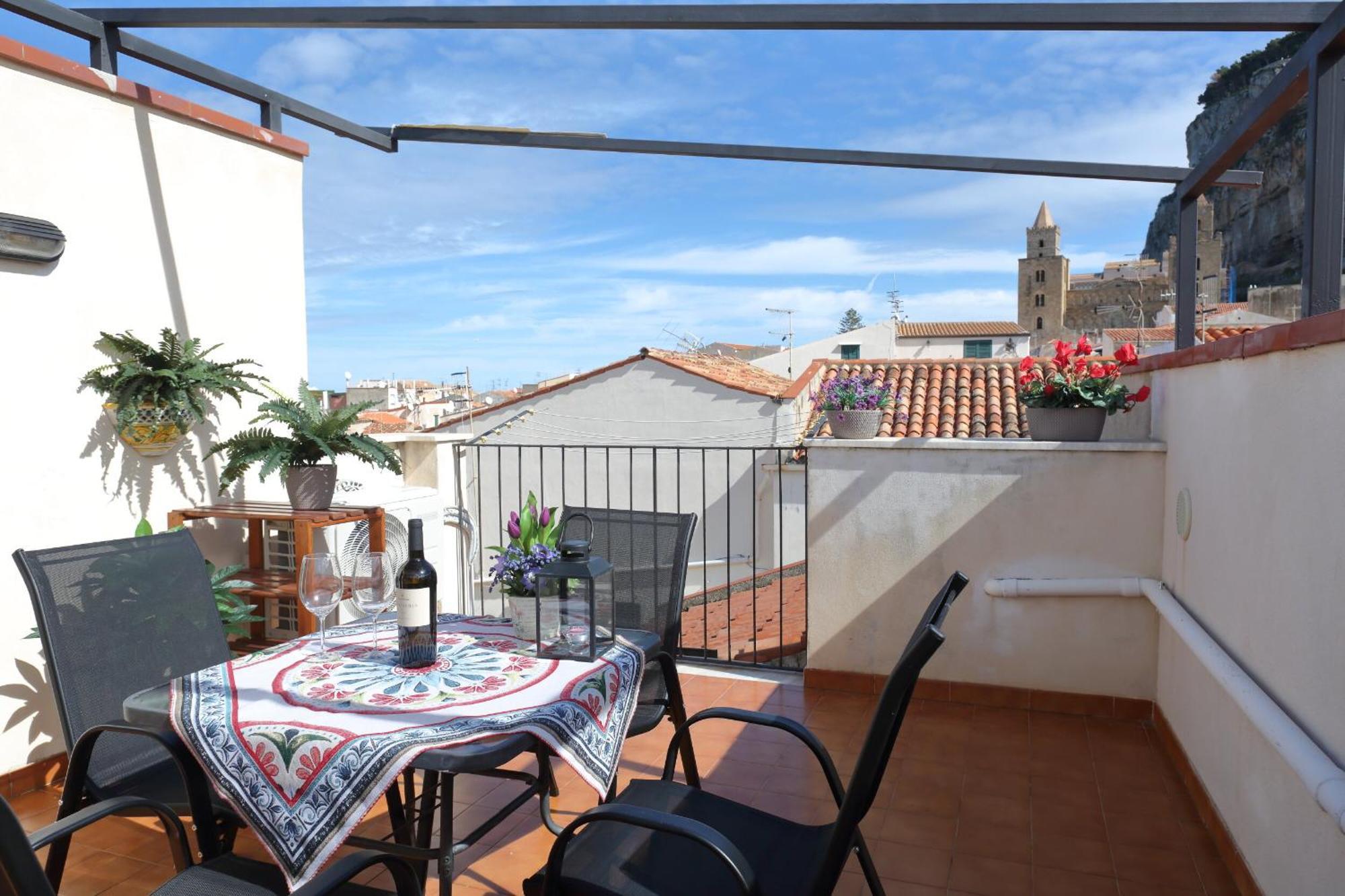 Terrazza Del Cortile - By Vacation Service Cefalù Zewnętrze zdjęcie